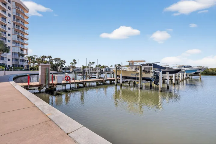 BOAT SLIP