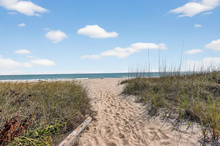 PRIVATE DEEDED BEACH