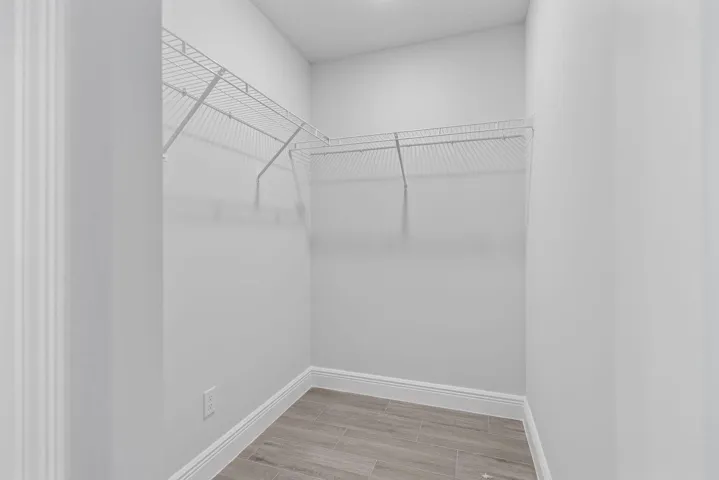 Master Closet 2