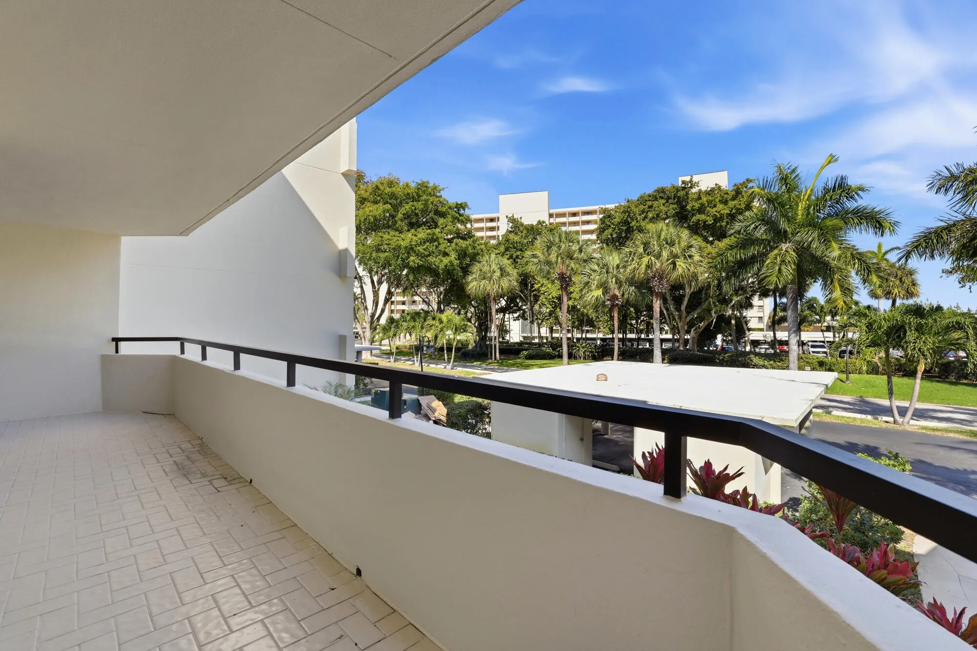 Guest Balcony