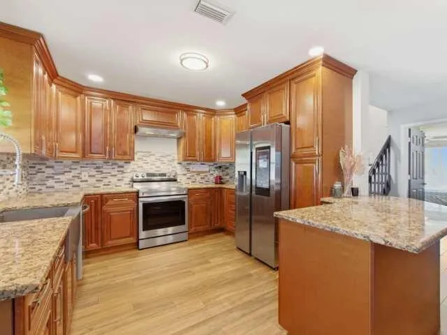 Kitchen_2_[2]