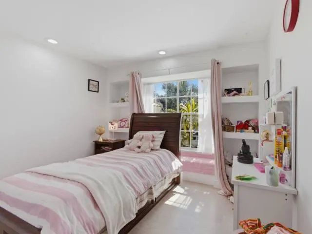 Bedroom_3_[2]