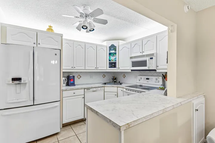 006-314KnottyPineCircle-C1-Greenacres-FL
