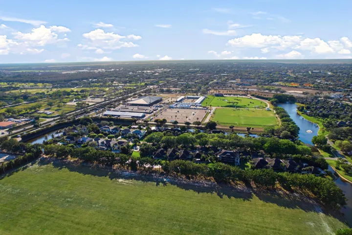 DJI_0842_grass_65365ba5-6406-4088-b9b2-4