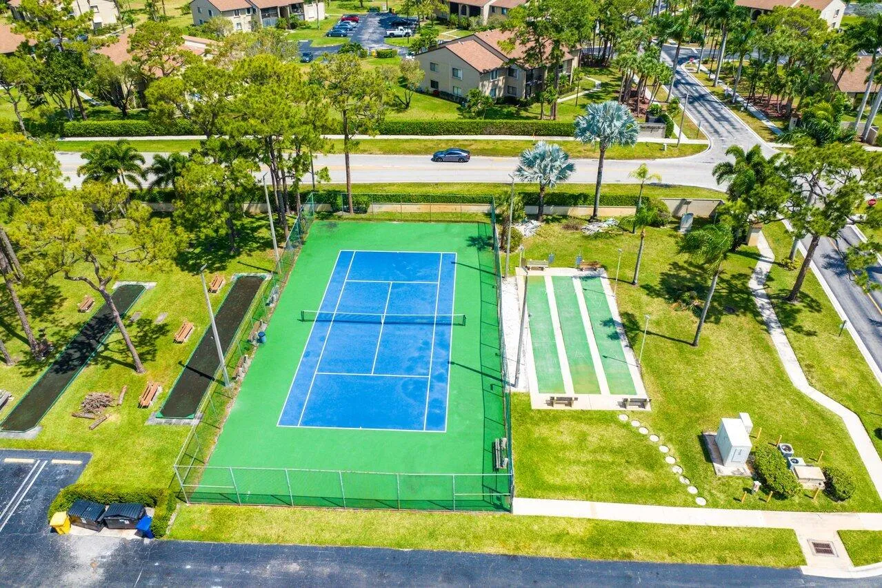 Tennis/Shuffleboard