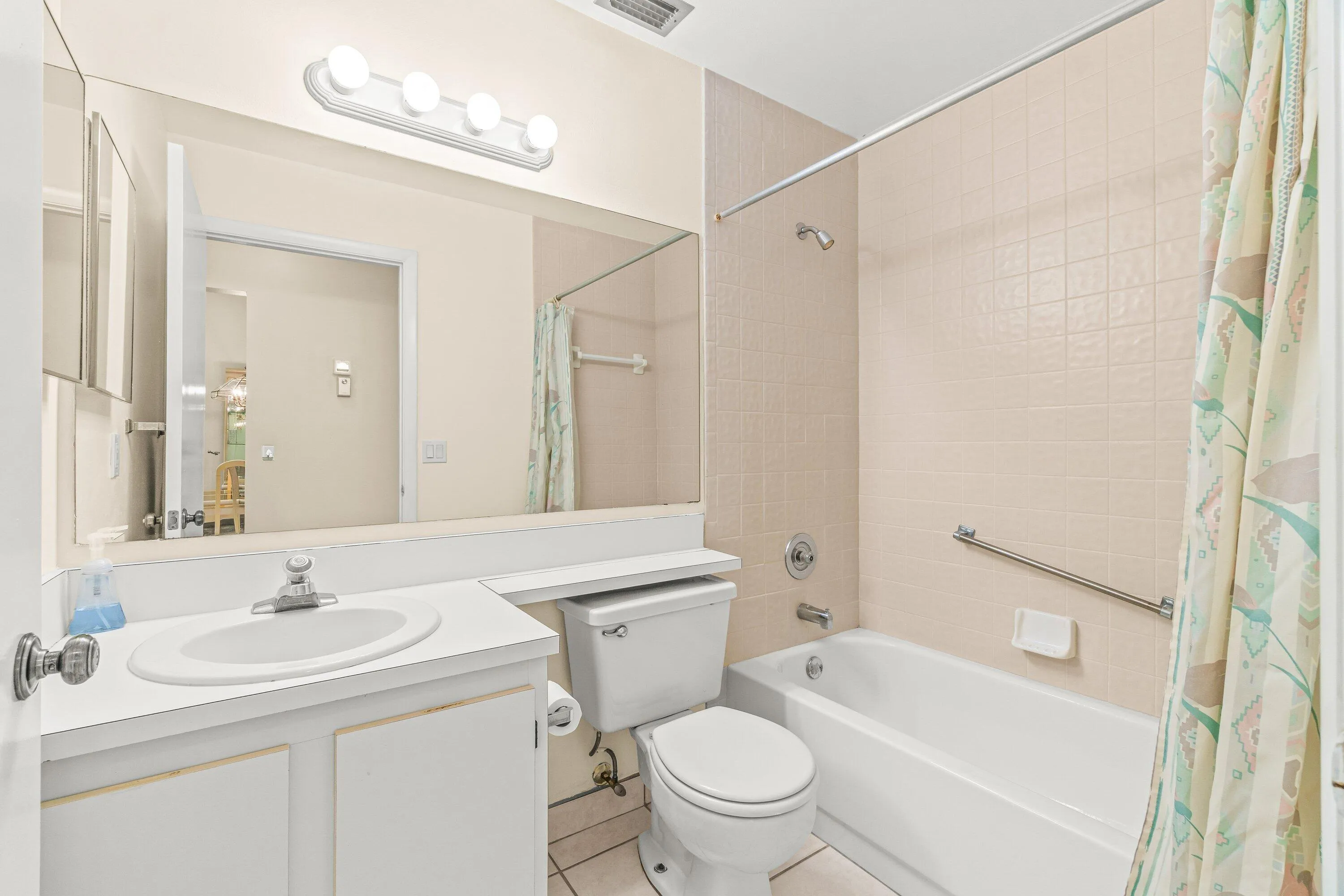 2nd Bathroom