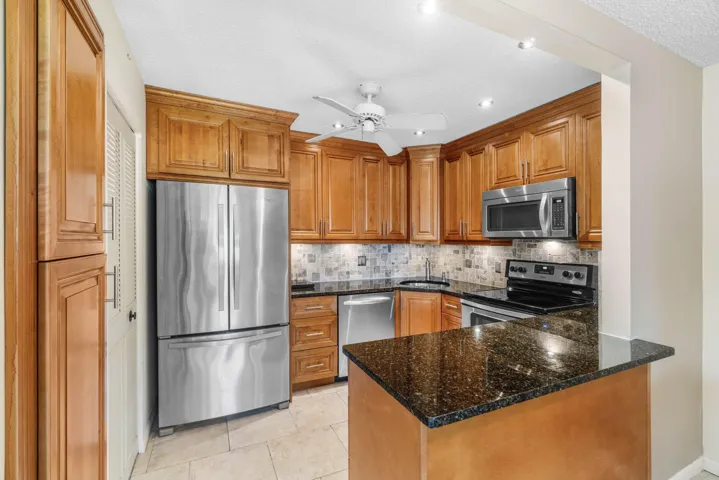 009-322PineRidgeCircle-A2-Greenacres-FL-