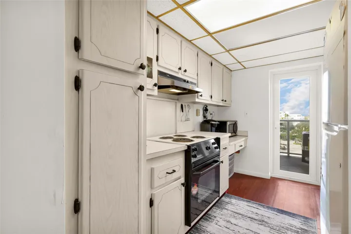 Lots of Counters and Cabinets