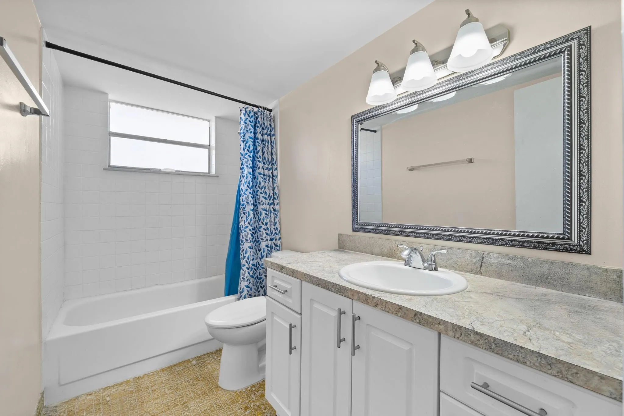 Property photo 35