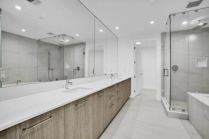 Owner’s Suite Bath with Dual Vanity