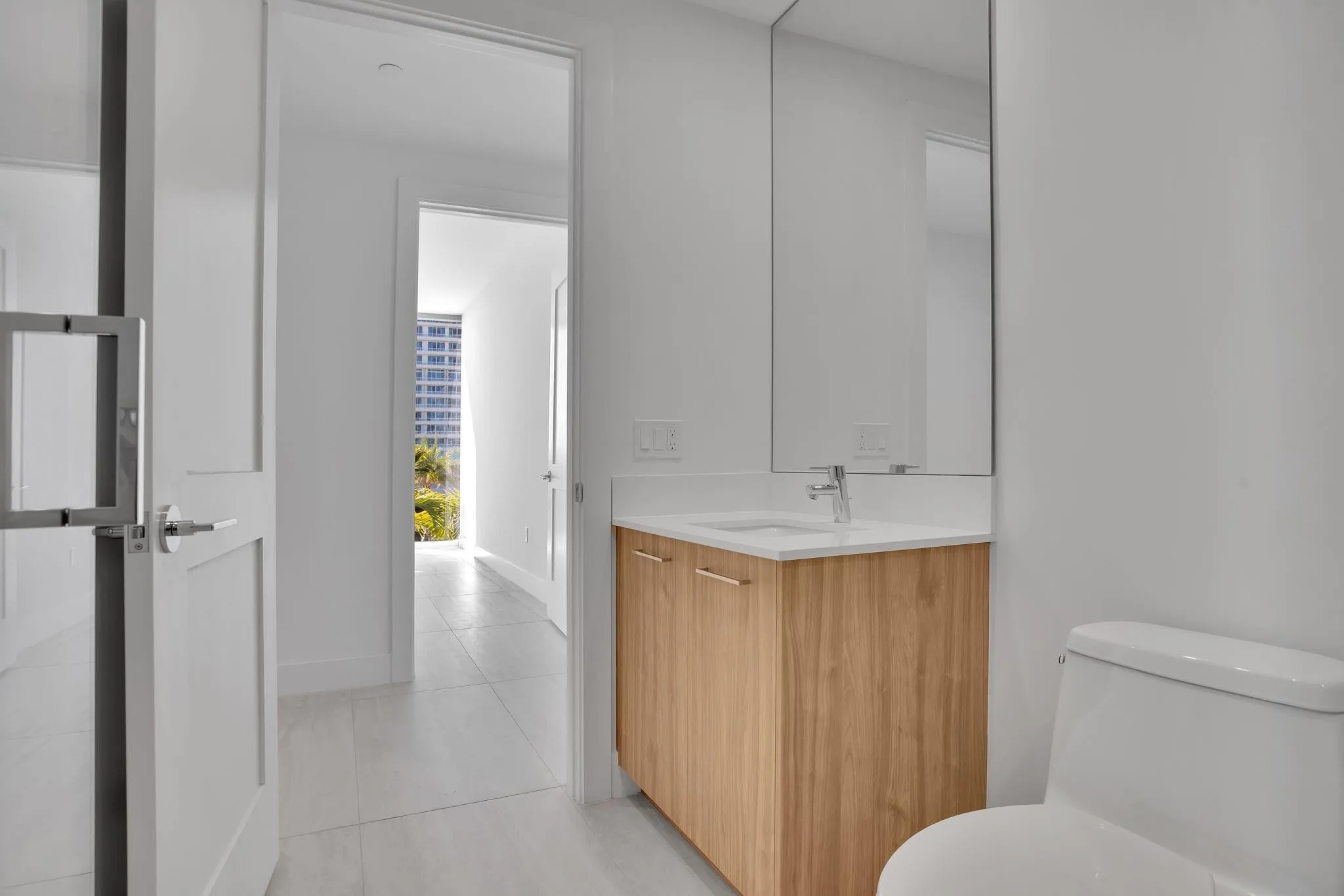 Full Bath Hallway