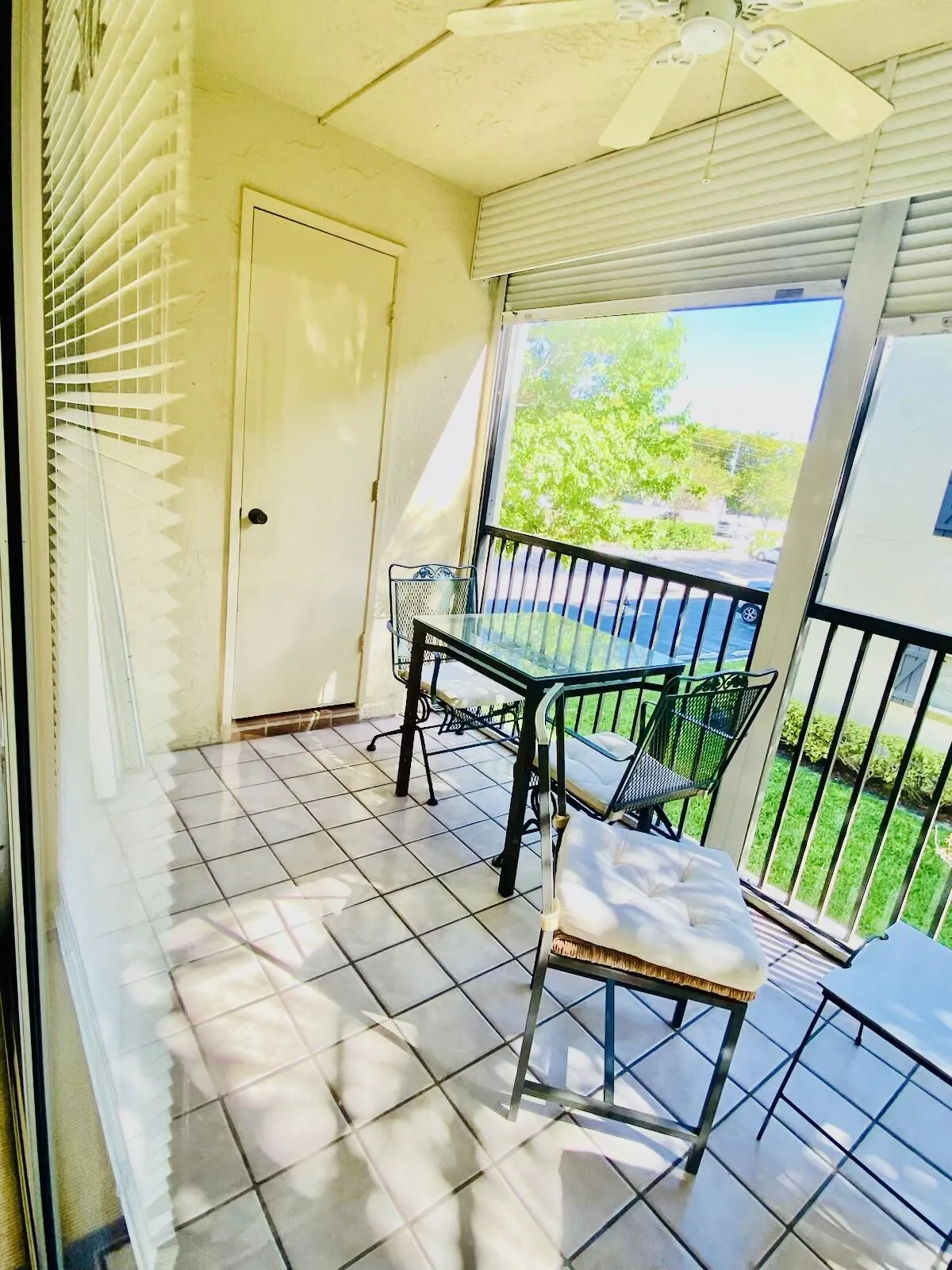 Screened Private Patio
