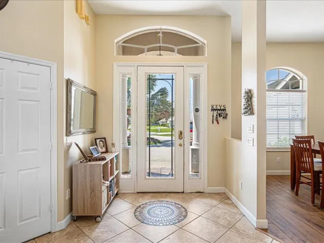 06-Front Entry