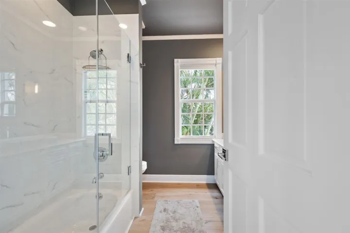 Ensuite I
