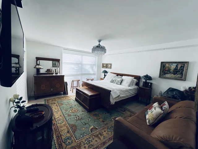 PRINCIPLE BEDROOM