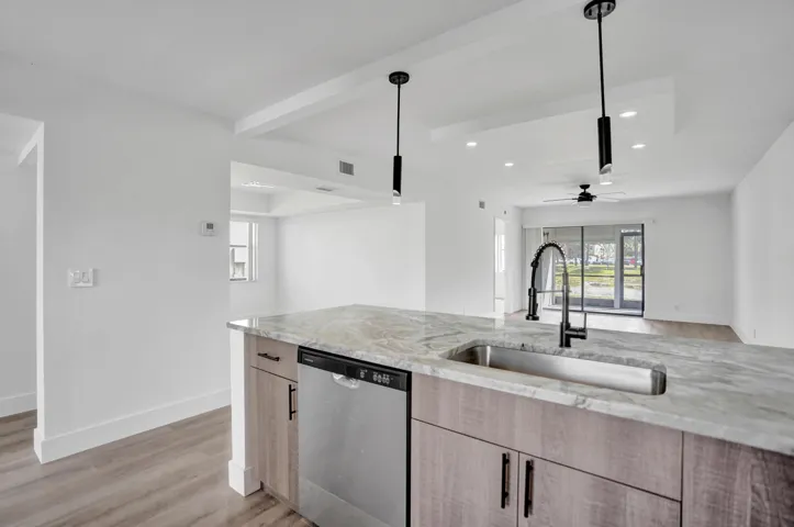 Condo For Sale in Lucerne pointe