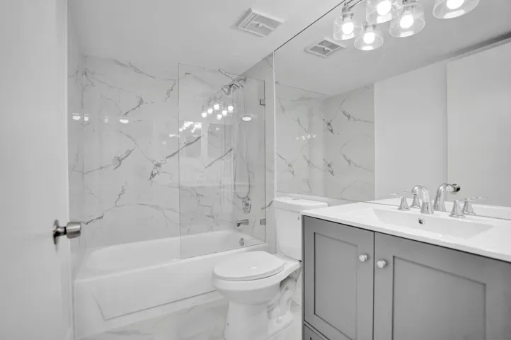 Condo For Sale in Lucerne pointe