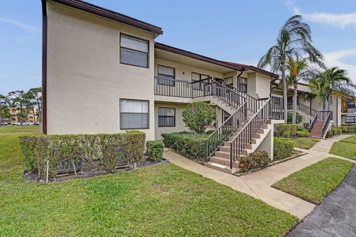 Condo For Sale in Lucerne pointe