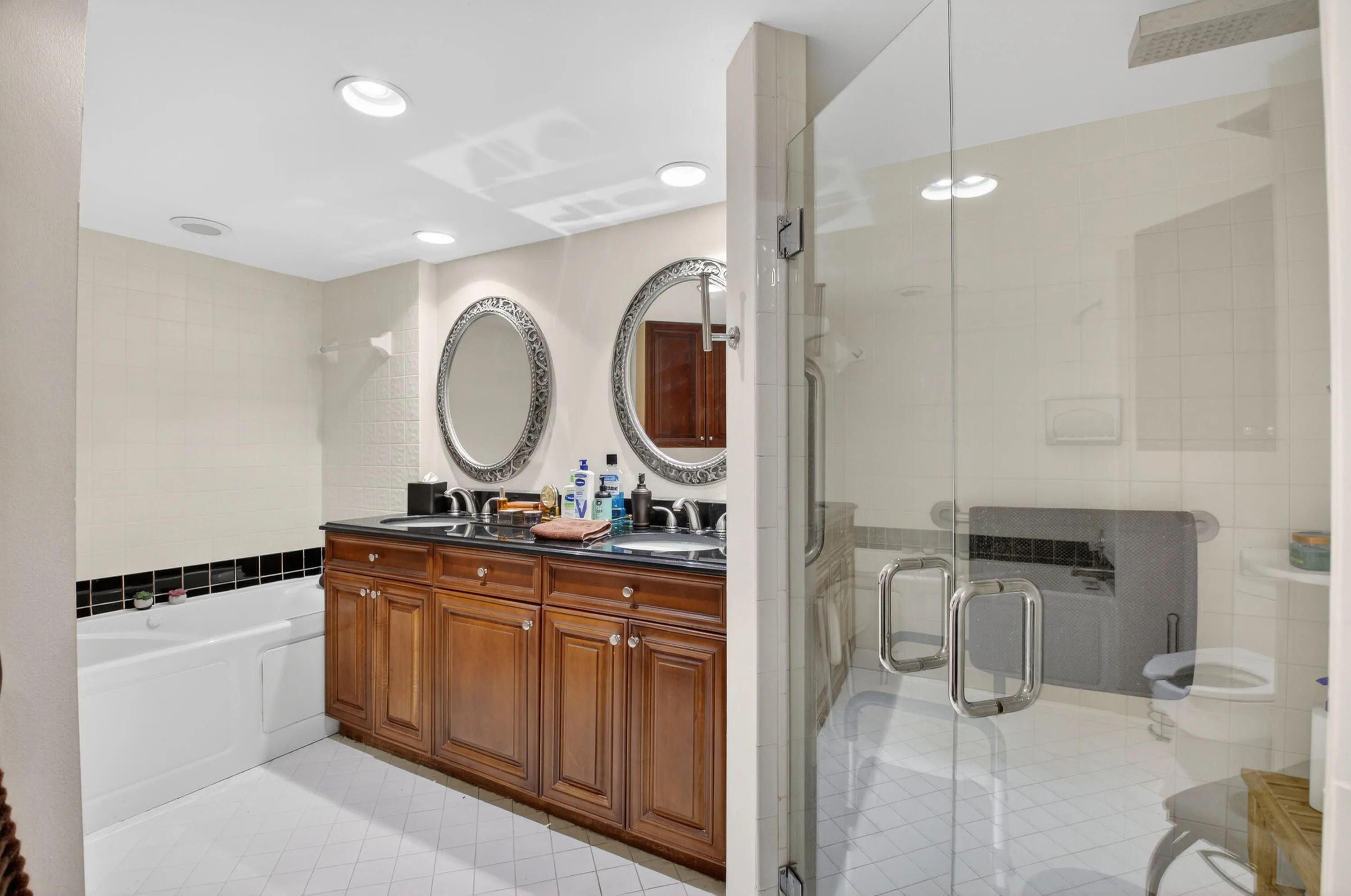 Master Suite Bathroom