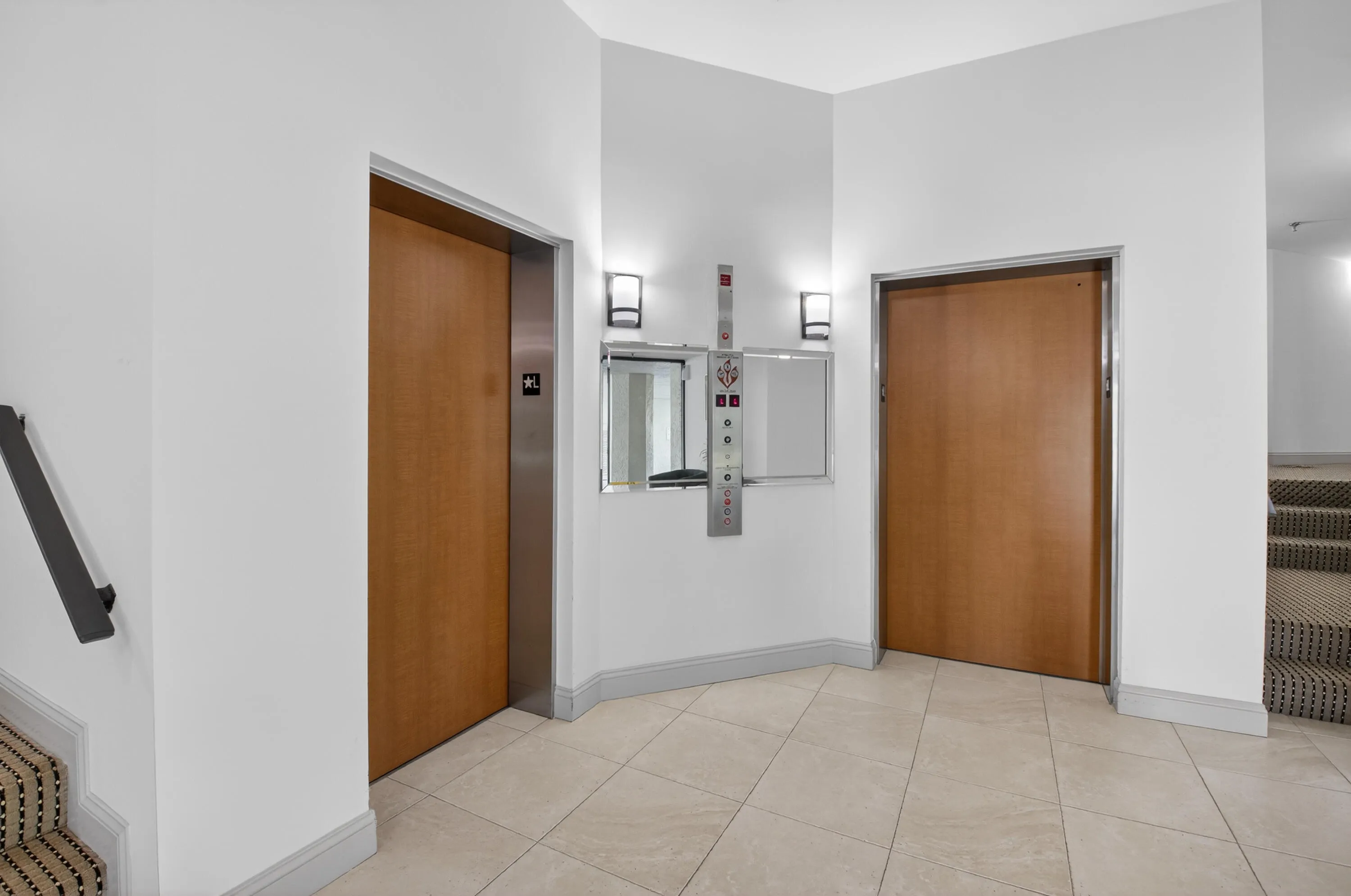 Bldg Elevators