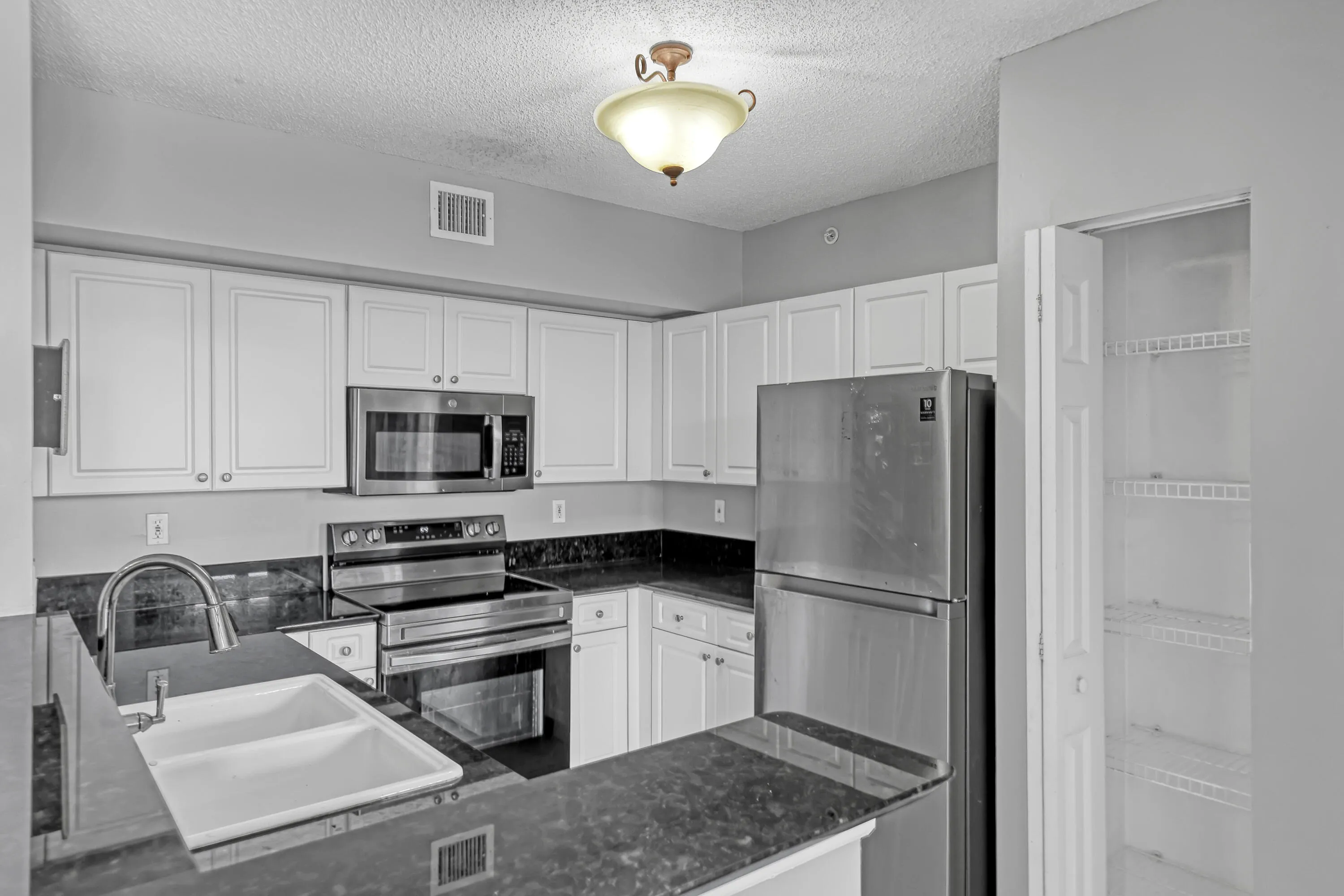 651 Okeechobee #403 (14)