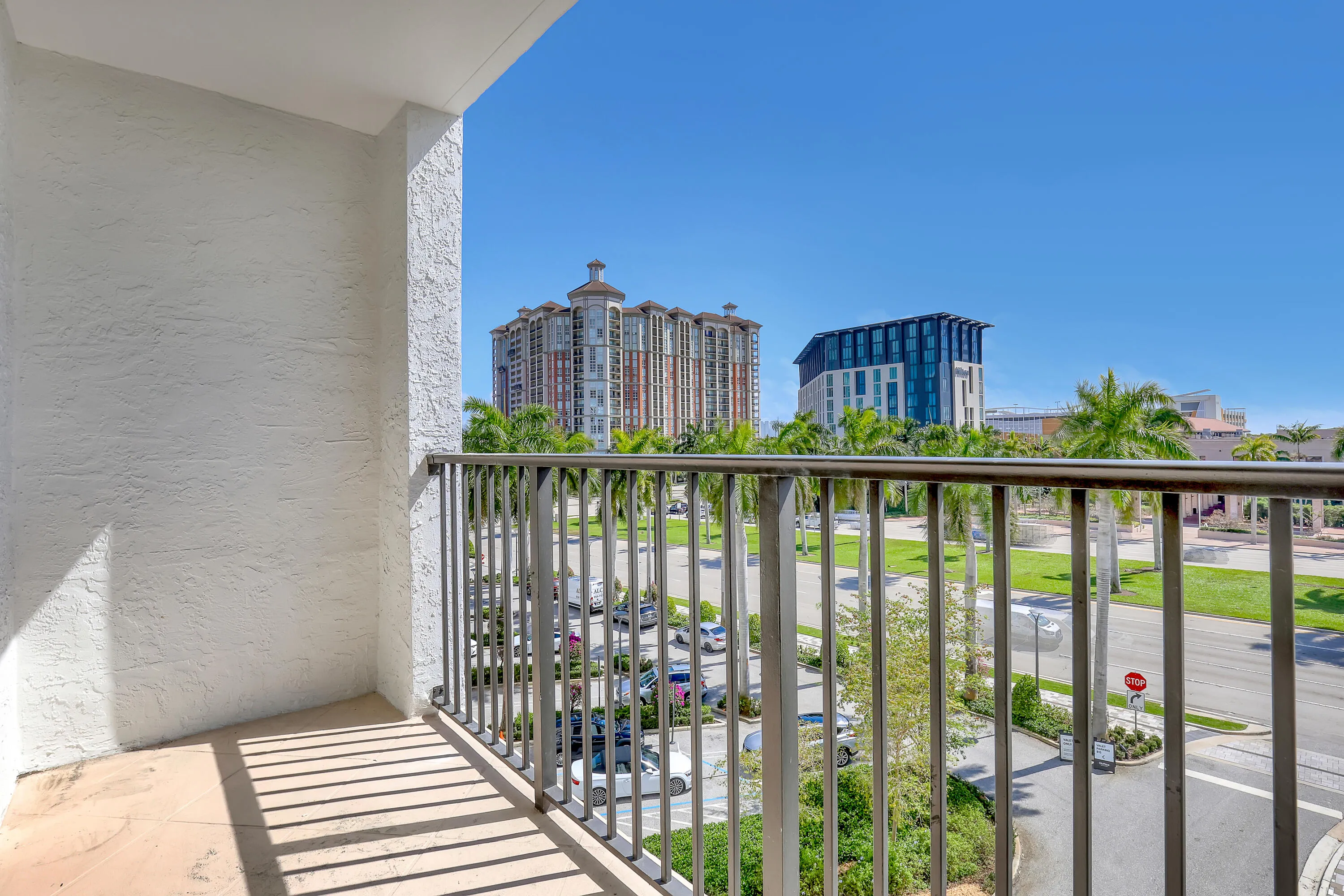 651 Okeechobee #403 (30)