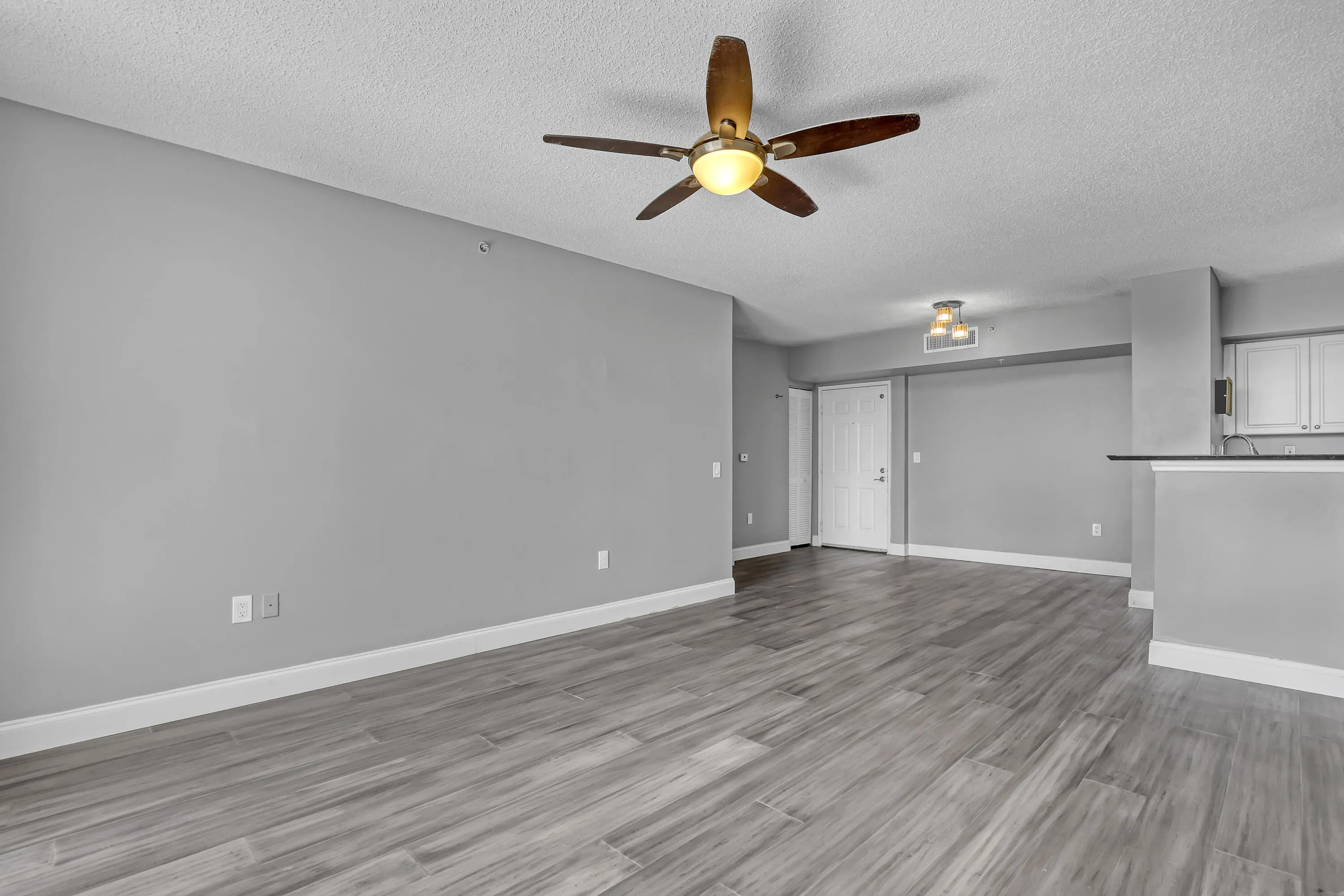 651 Okeechobee #403 (12)