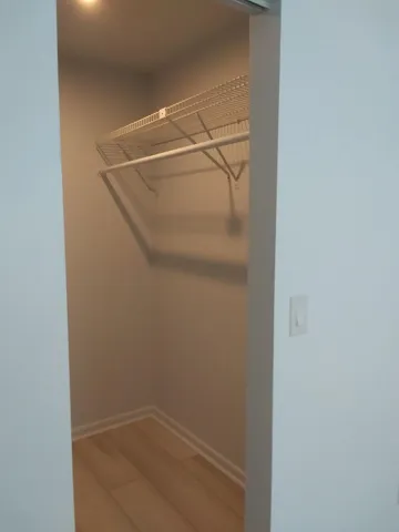 Walk-in closet