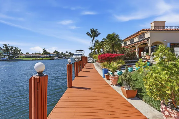 Dock facing West