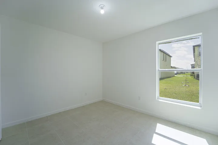 12_bedroom 1
