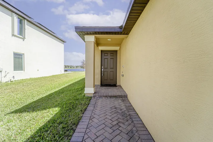 4_front door
