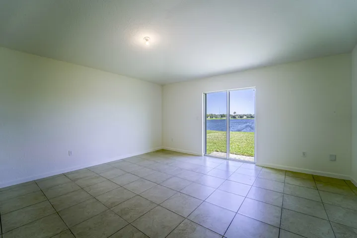 7_living room
