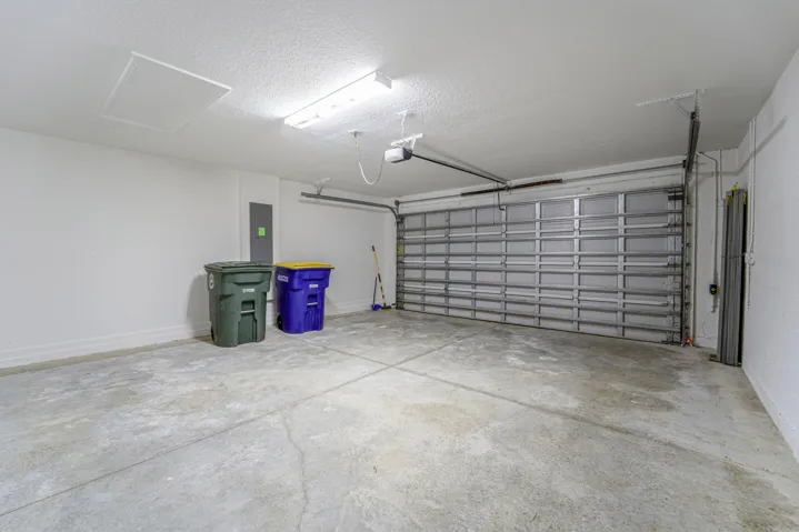25_garage