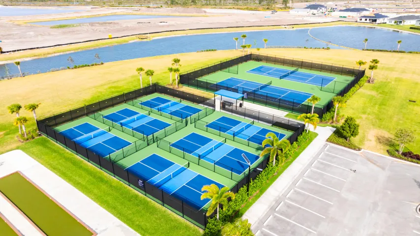 Veranda Preserve Courts: Tennis, Pickleball