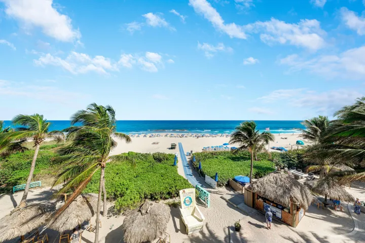 walkway to Beach