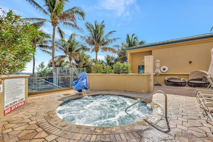 pool area spa