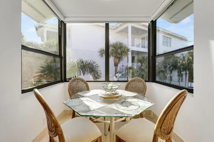 Breakfast Nook