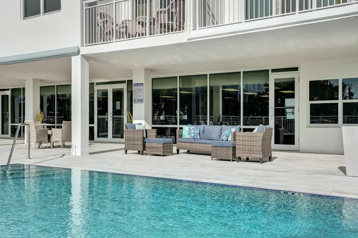 2nd floor pool deck