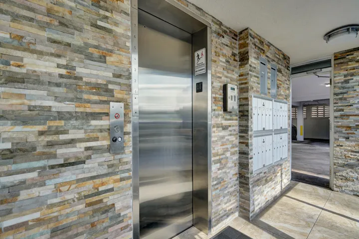Lobby entrance w/secure elevator access