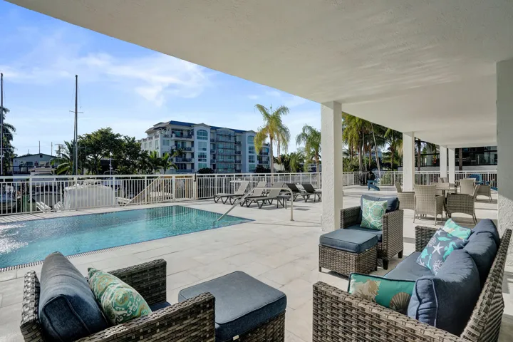 2nd floor pool deck