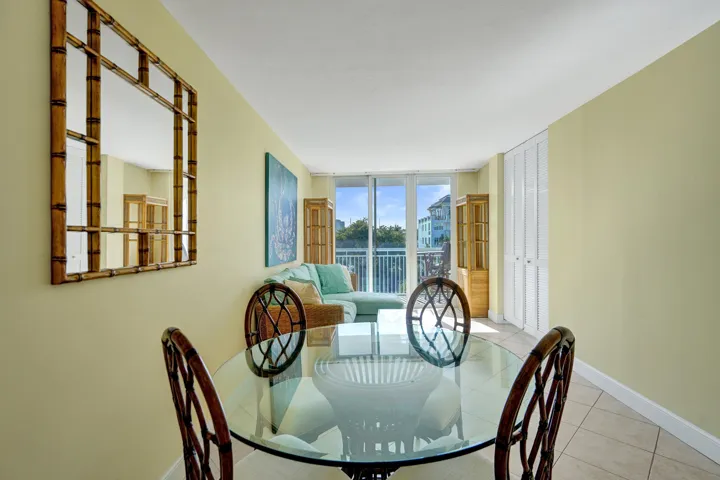 dinging/living area