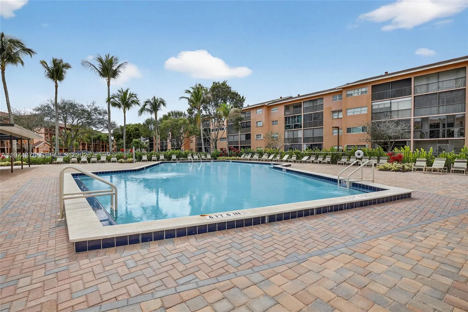Building pool