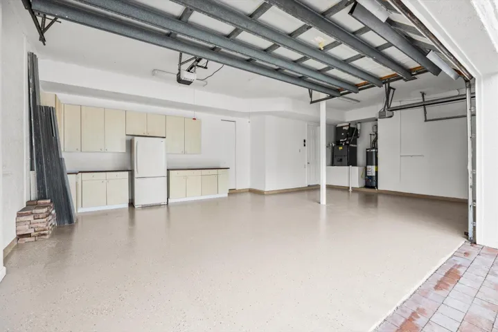 Three Car Garage