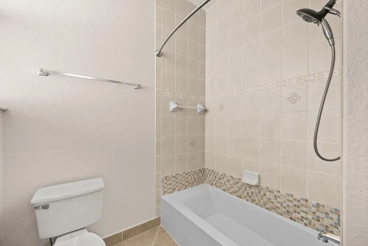 Unsuite Bathroom