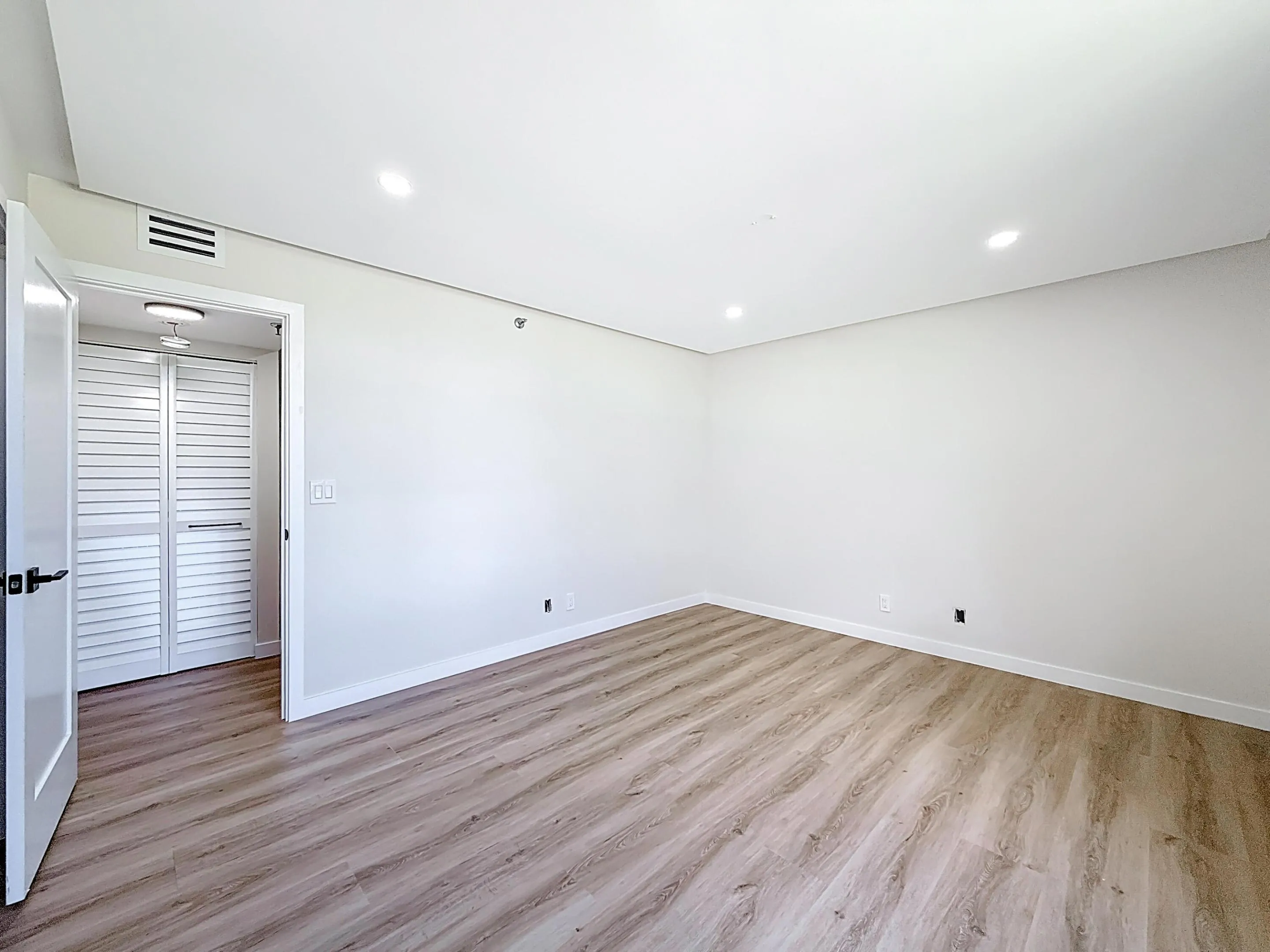 955 Egret Circle #207-43