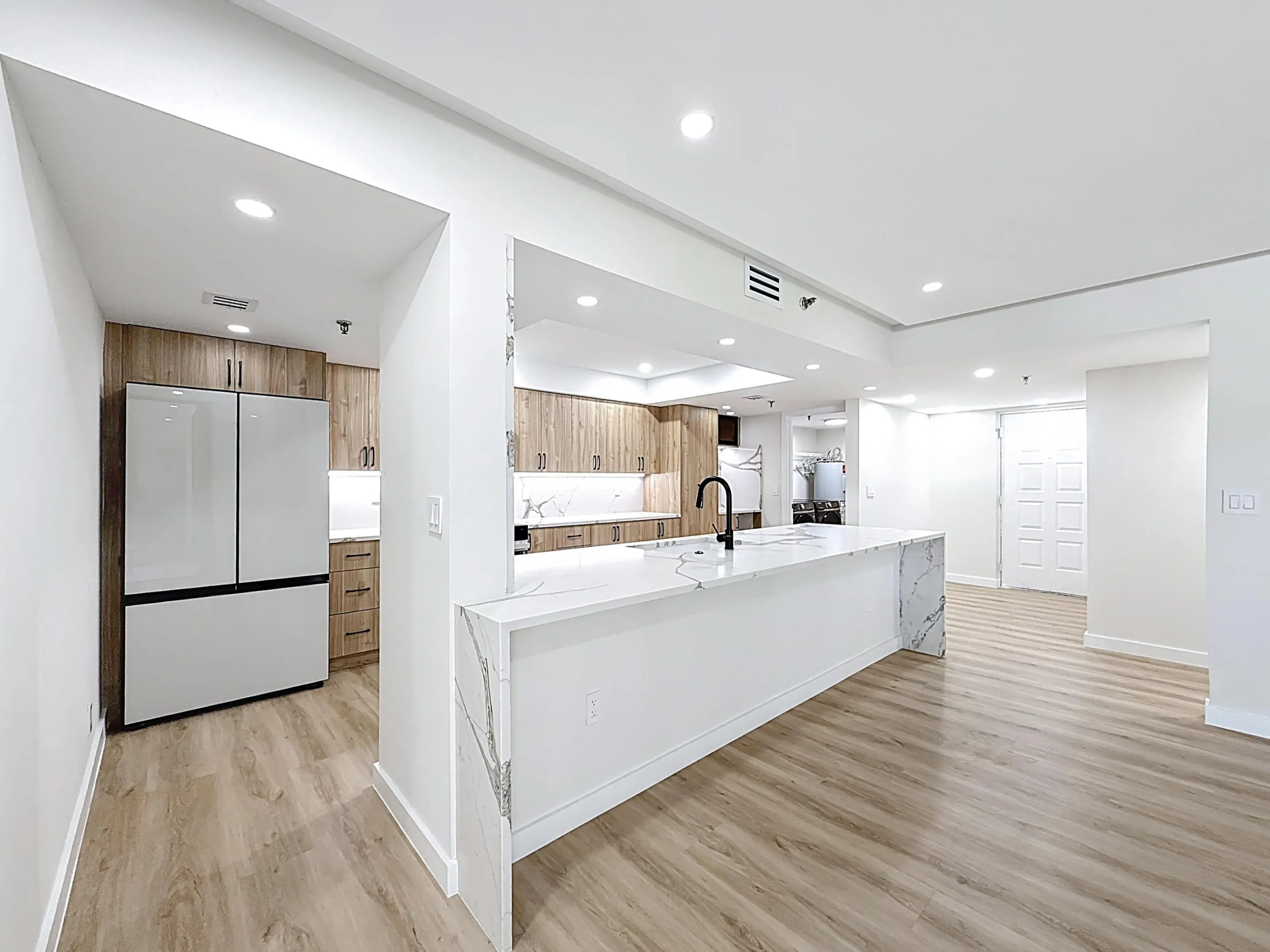 955 Egret Circle #207-28