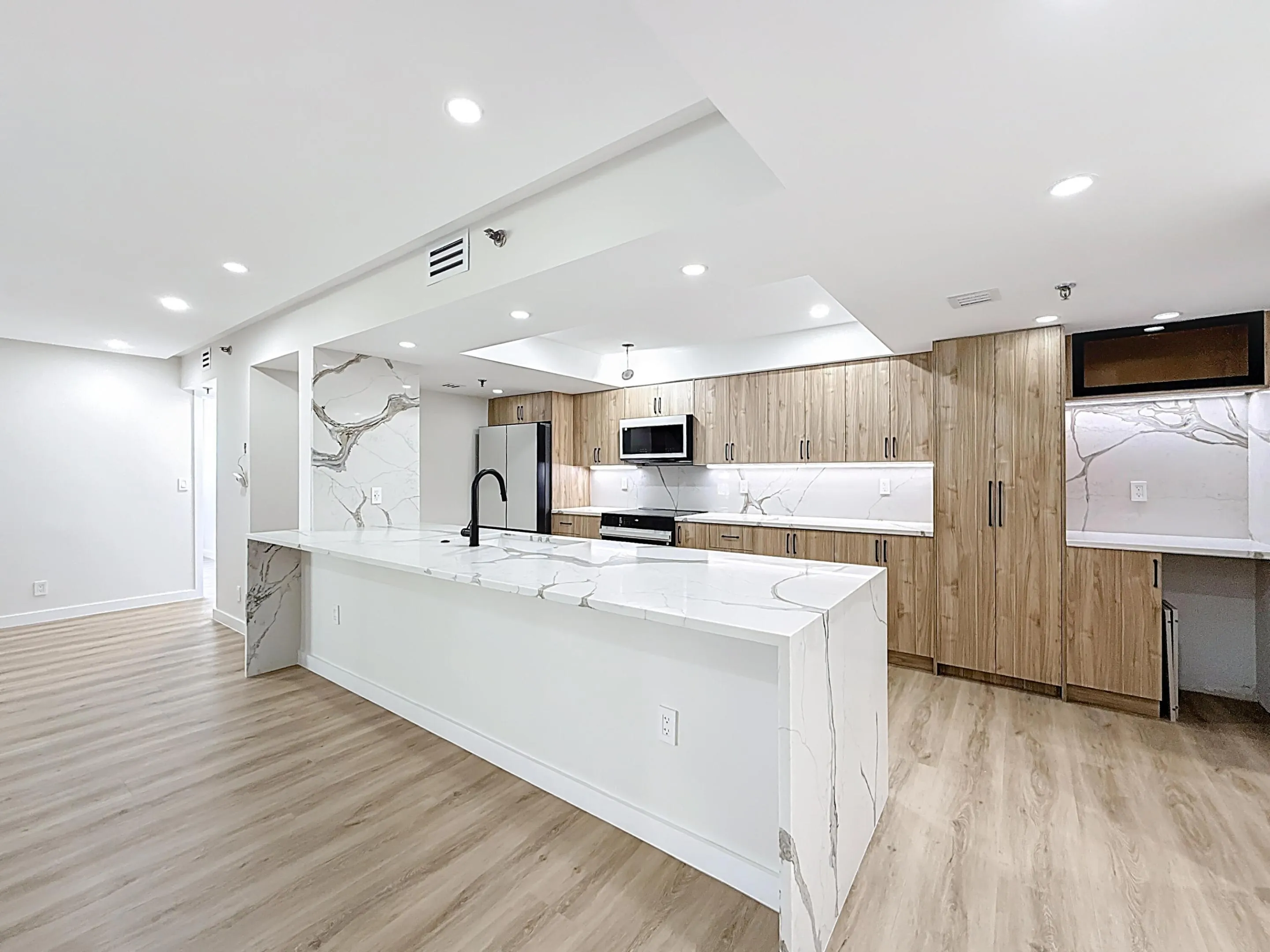 955 Egret Circle #207-19
