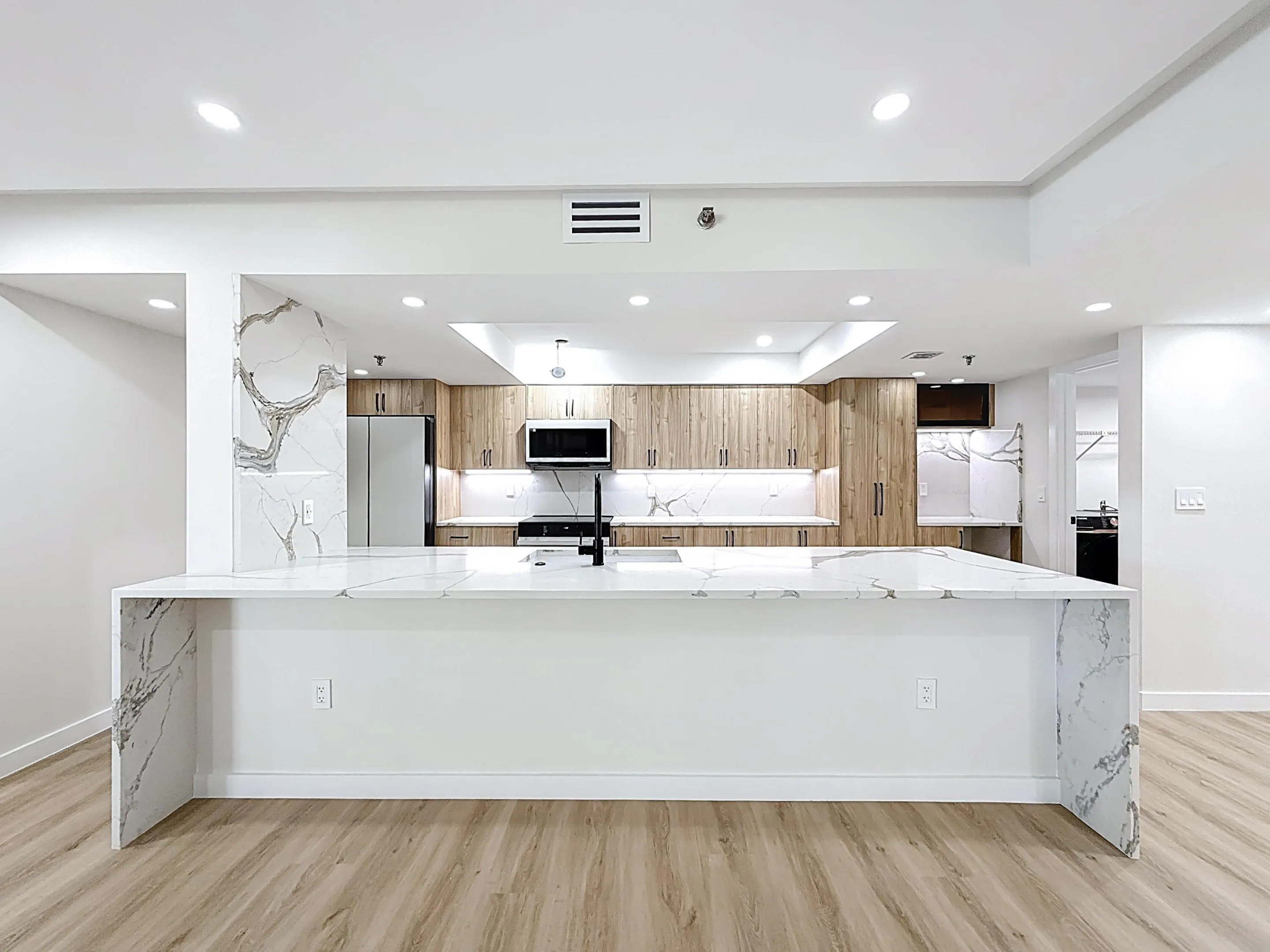 955 Egret Circle #207-30