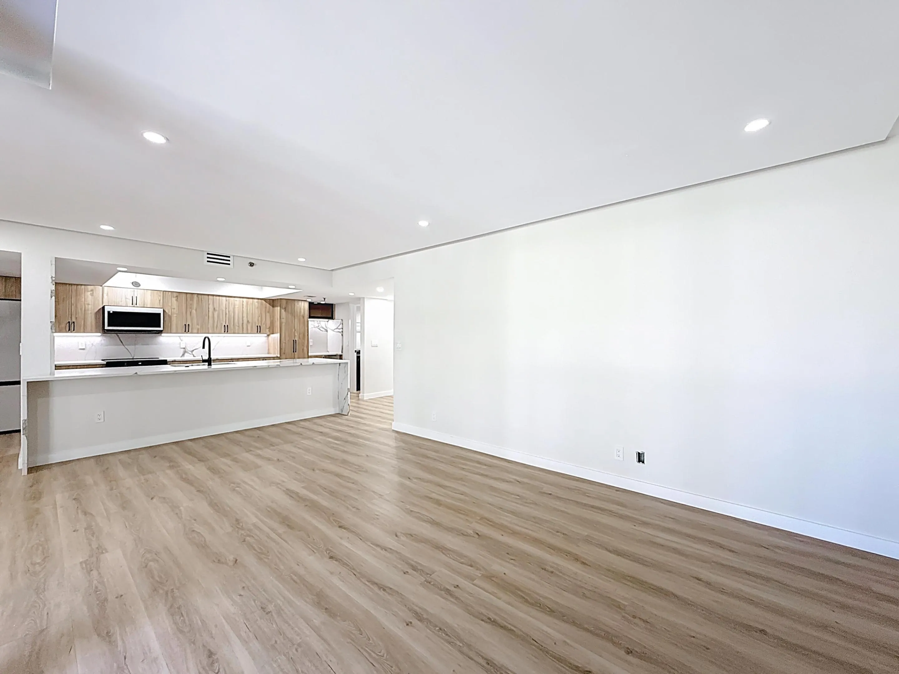 955 Egret Circle #207-31