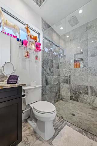 549 NE 10th Ave Fort Lauderdale_MLS-34
